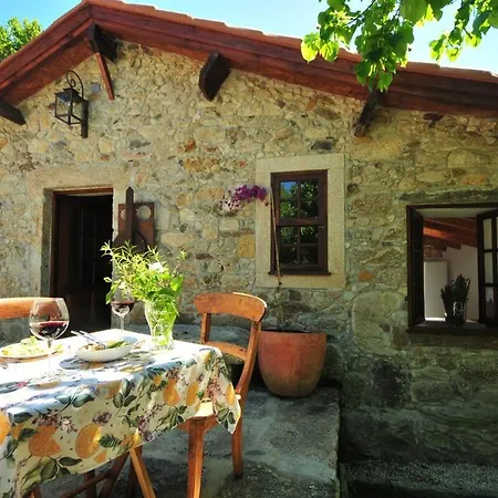 Casas De Santiago *